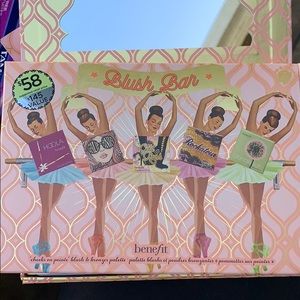 Benefit Blush Bar